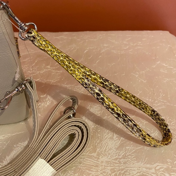 Fiorelli Wallet/Wristlet/Crossbody Bag - Picture 10 of 14